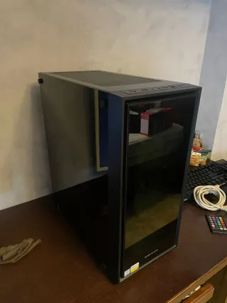 PC Gaming i7-7700 GTX 1050 Ti 16GB SSD+HD