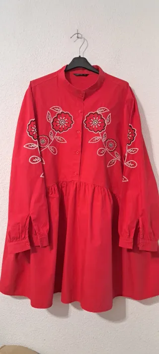 Vestido rojo mujer con flores