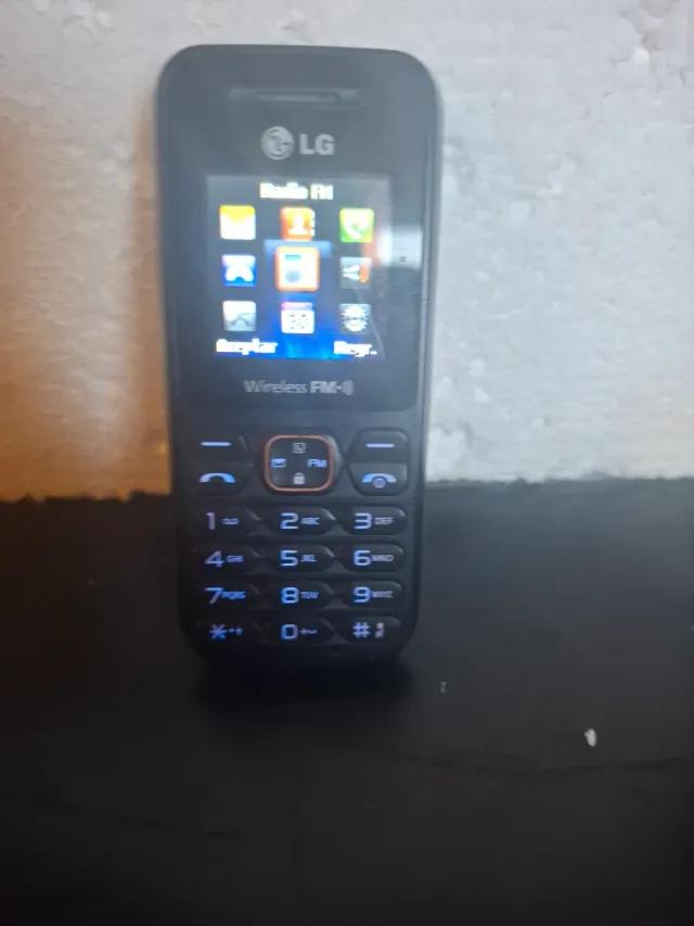 LG A180 Teléfono Móvil Negro