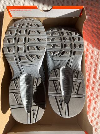 Zapatillas Nike Air Max Gris y Negro