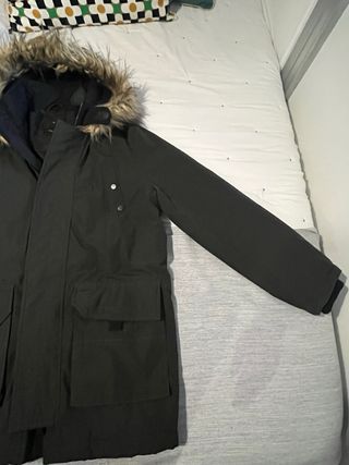 Parka New Look verde caqui con capucha