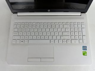 Portátil HP 15-da0078ns i7-8550U 8GB 250GB W10 PRO