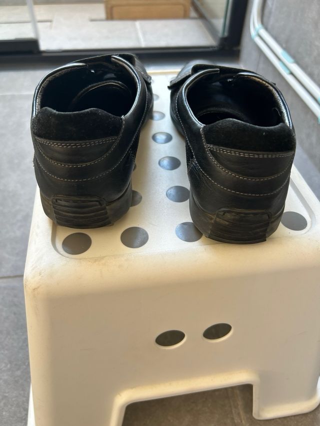 Zapatos 24 horas mujer negros de piel