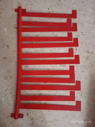 Perchero/Revistero Rojo Nuevo