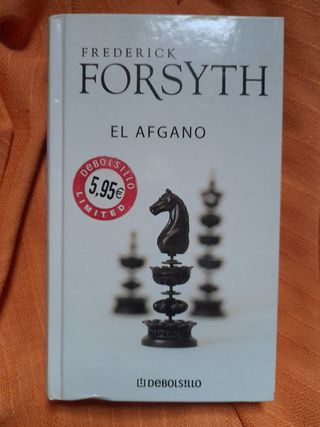 Varios libros de Frederick Forsyth y Ken Follet