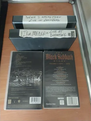 Lote de 4 videos VHS de heavy metal rock