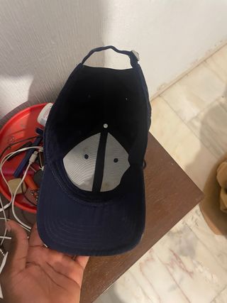 Gorra Under Armour Azul y Blanca