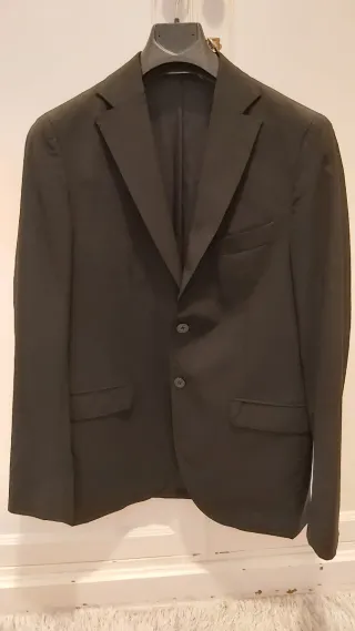 Traje de chaqueta caballero Massimo Dutti negro.