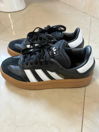 Adidas Samba Scarpe donna
 Nero Bianco
