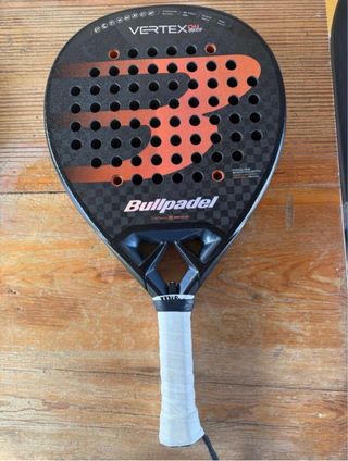 Bullpadel Vertex Hybrid pala pádel