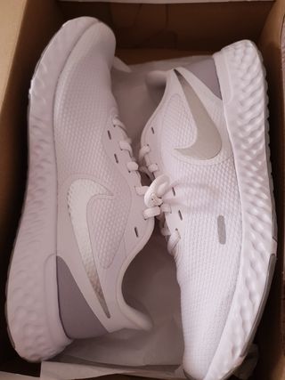Nike Revolution 5 Mujer Talla 40.5