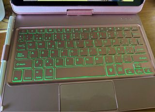 Funda Teclado Bluetooth Rosa iPad