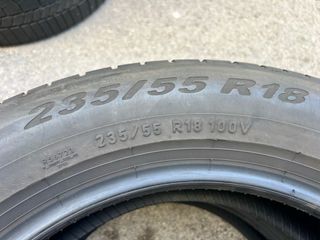 Neumáticos Pirelli 235/55/18 100V