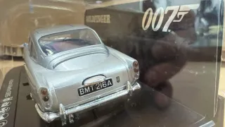 Scalextric Aston Martin James Bond Goldfinger