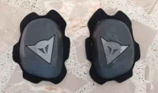 Deslizaderas Dainese de rodilla y de codo