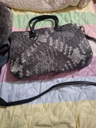 Borsa similpelle nera e grigia