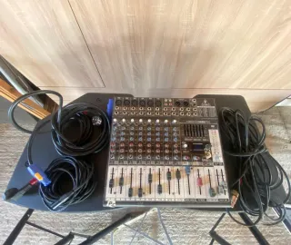 Equipo sonido altavoces autoamplificados D.A.S.