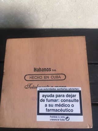 Caja de Puros Hoyo de Monterrey Epicure No.2