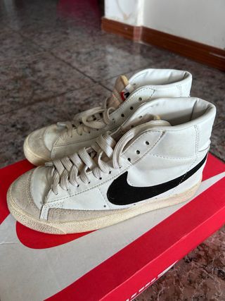 Nike Blazer Mid '77