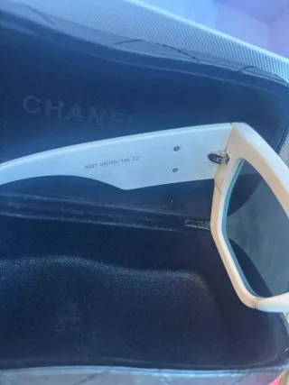 Gafas de sol Chanel negras