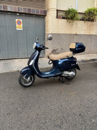 Piaggio Vespa LX Azul Oscuro