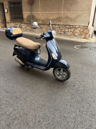 Piaggio Vespa LX Azul Oscuro