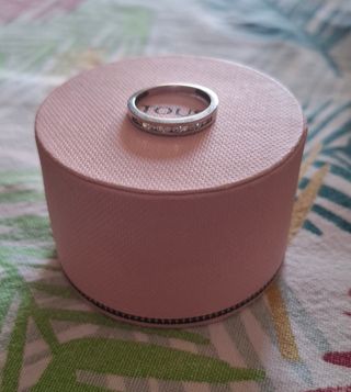 Anillo TOUS de oro blanco con diamantes