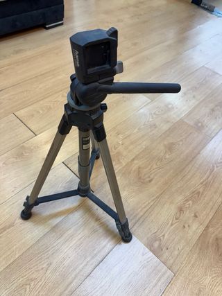 Trípode Manfrotto para cámara