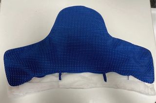 Trona IKEA blanca con funda de guata