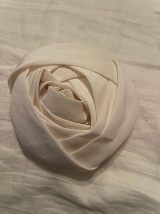 Spilla fiore in tessuto