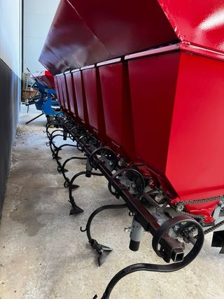 Sembradora JJ BROCH 8 Hilos
