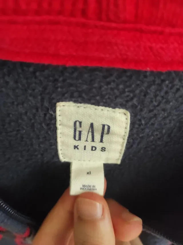 Sudadera GAP Kids Azul y Roja. 16 años