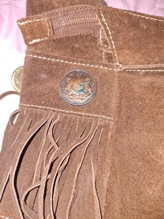 Borsa in pelle scamosciata marrone con frange