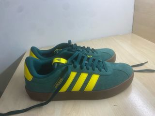 Zapatillas Adidas VL Court 3.0 Verdes y Amarillas