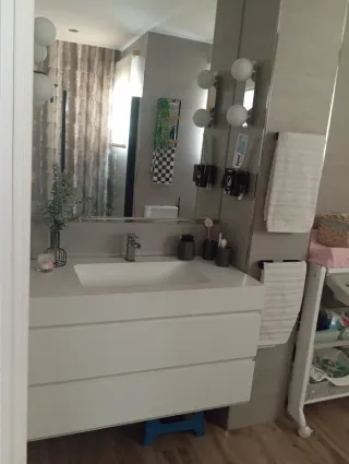 Piso reformado y luminoso