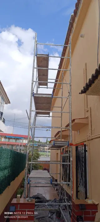 Servicio de pintura de fachadas