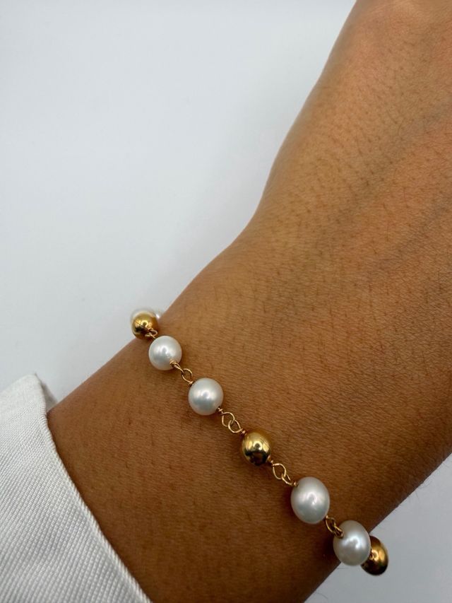 Pulsera Oro 18k Perlas y Bolas Doradas