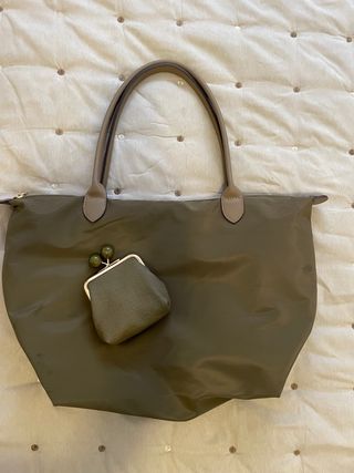 Bolso nylon verde con cartera