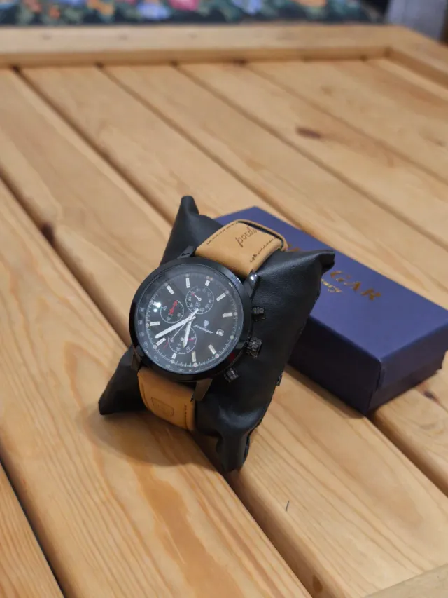 Reloj Negro y Marrón