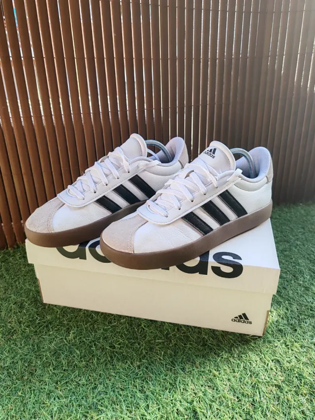 Zapatillas Adidas VL Court Talla 38 de segunda mano por 29 EUR