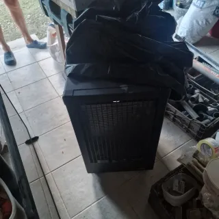 Estufa eléctrica negra