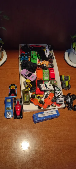 Lotto Macchinine Hot Wheels e Altre