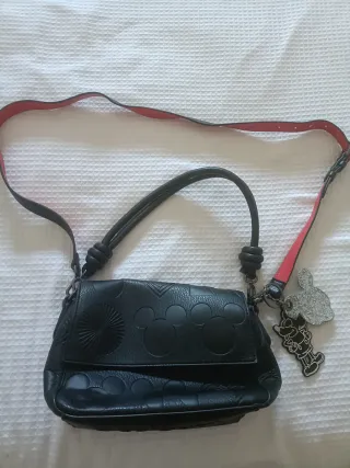 Bolso Desigual Negro Interior Rojo