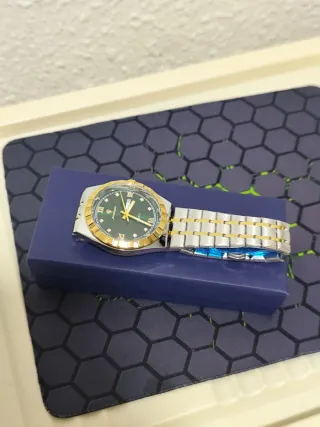Reloj Hombre Oro y Verde