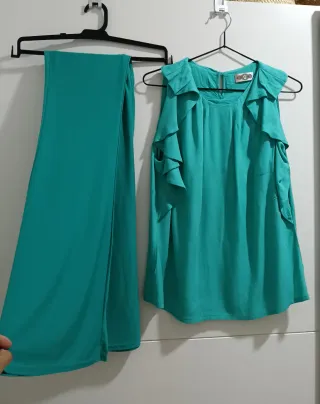 Conjunto turquesa pantalón y blusa