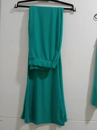Conjunto turquesa pantalón y blusa