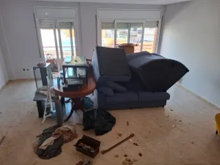 Transporte  mudanza    vaciar viviendas  y Retirad