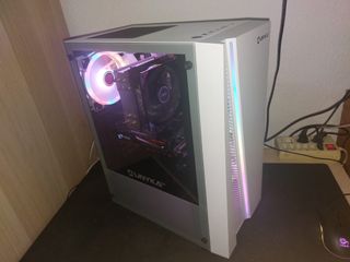 Torre Gaming Unyka Blanca RGB