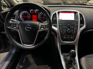 Opel Astra 1.6 selective 