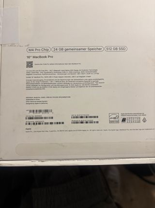 MacBook Pro 16 M4